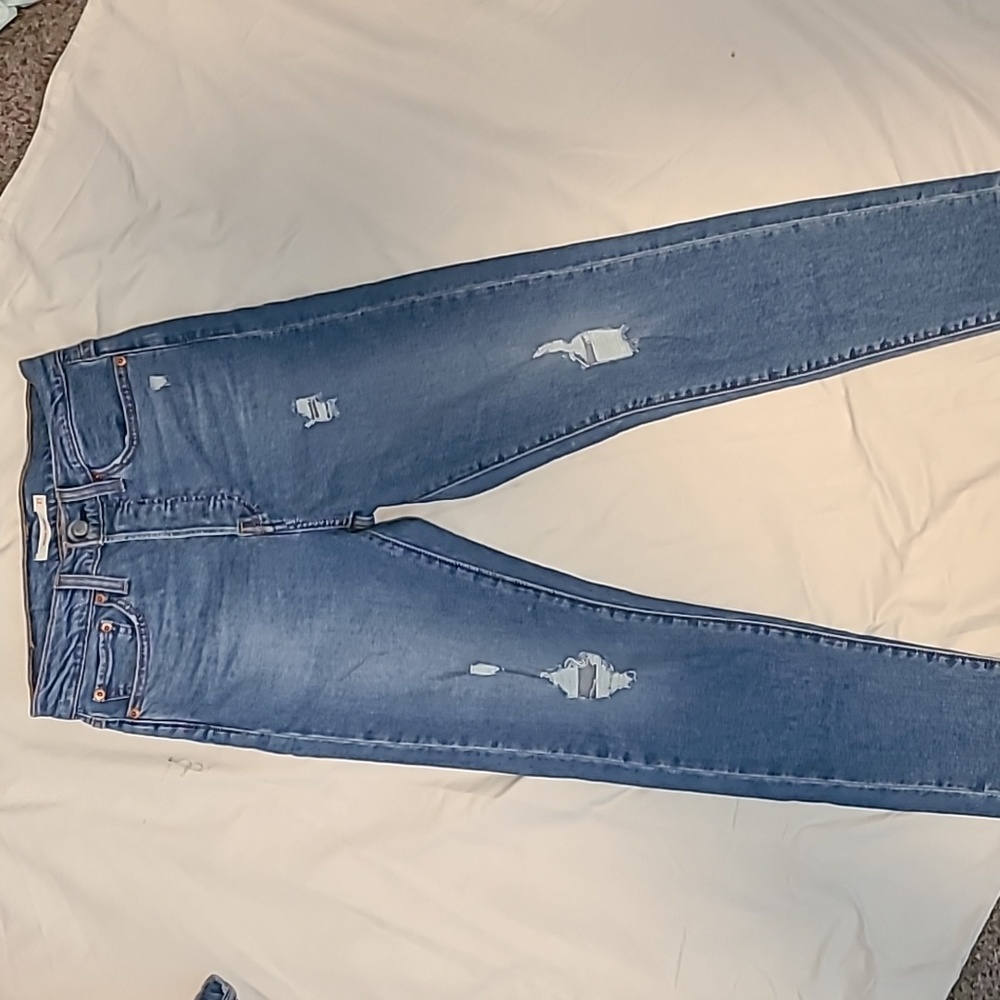 Levi Wedgie Skinny jean